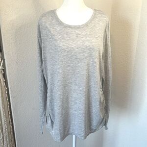 Athletic Works Women's Long Sleeve Lightweight Sweatshirt ~ Size XL (16-18)